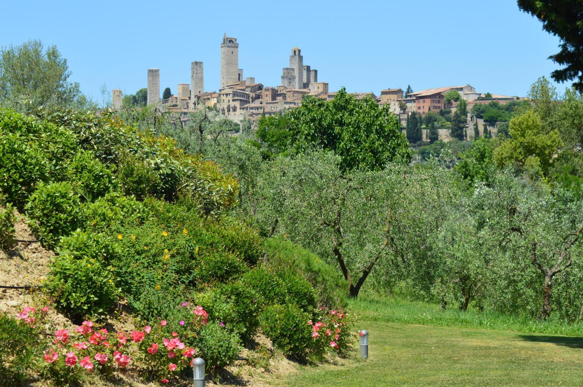 Tenuta Guardastelle - Agriturismo And Vineyard Сан-Джиминьяно Экстерьер фото
