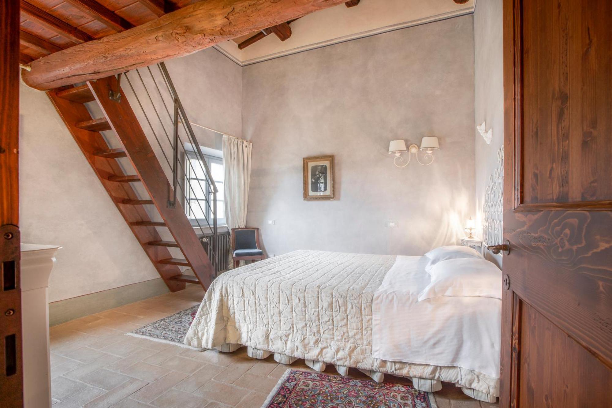 Tenuta Guardastelle - Agriturismo And Vineyard Сан-Джиминьяно Экстерьер фото