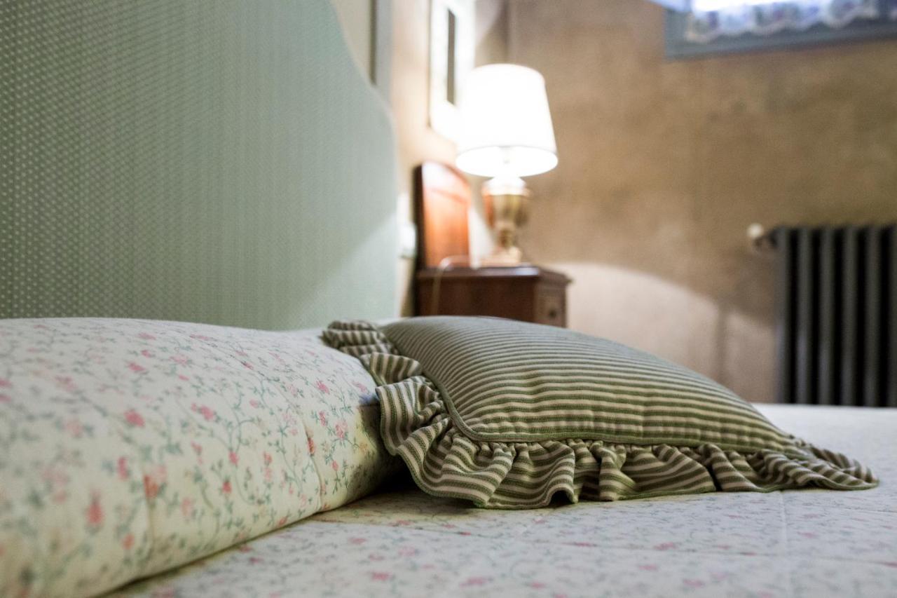 Tenuta Guardastelle - Agriturismo And Vineyard Сан-Джиминьяно Экстерьер фото